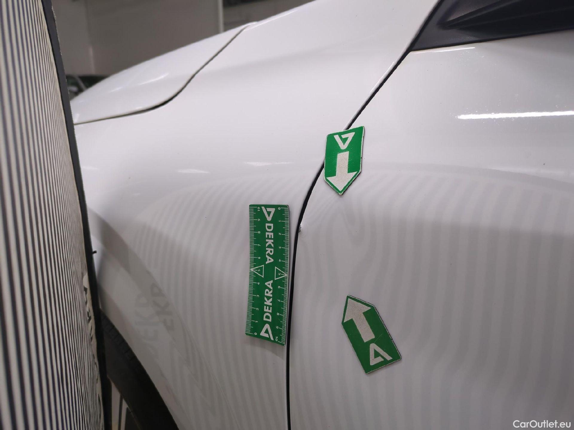  Peugeot  208  Allure Business 1.2 PureTech 100CV BVM6 E6d #17