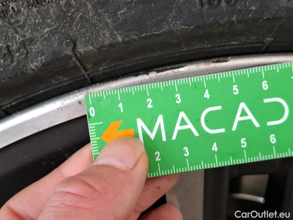  Bmw  Serie 2 BMW Série 2 Gran Coupé / 2019 / 4P / Berline 220D AUTO Business Design #20