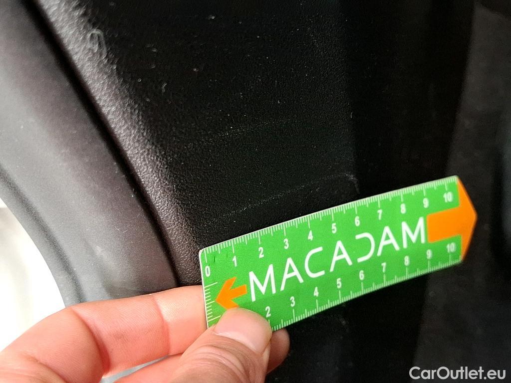  Bmw  Serie 2 BMW Série 2 Gran Coupé / 2019 / 4P / Berline 220D AUTO Business Design #33