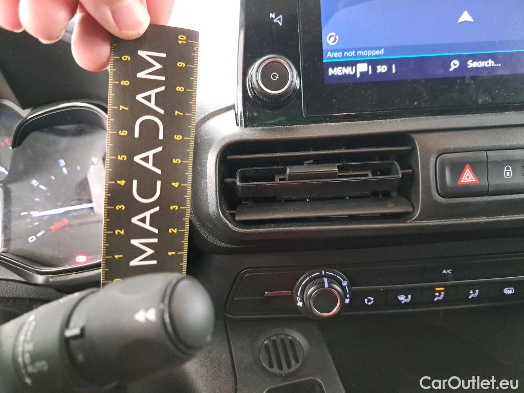  Citroen  Berlingo  Fourgon Worker M 1000 1.2 PureTech 130CV BVA8 E6d #1