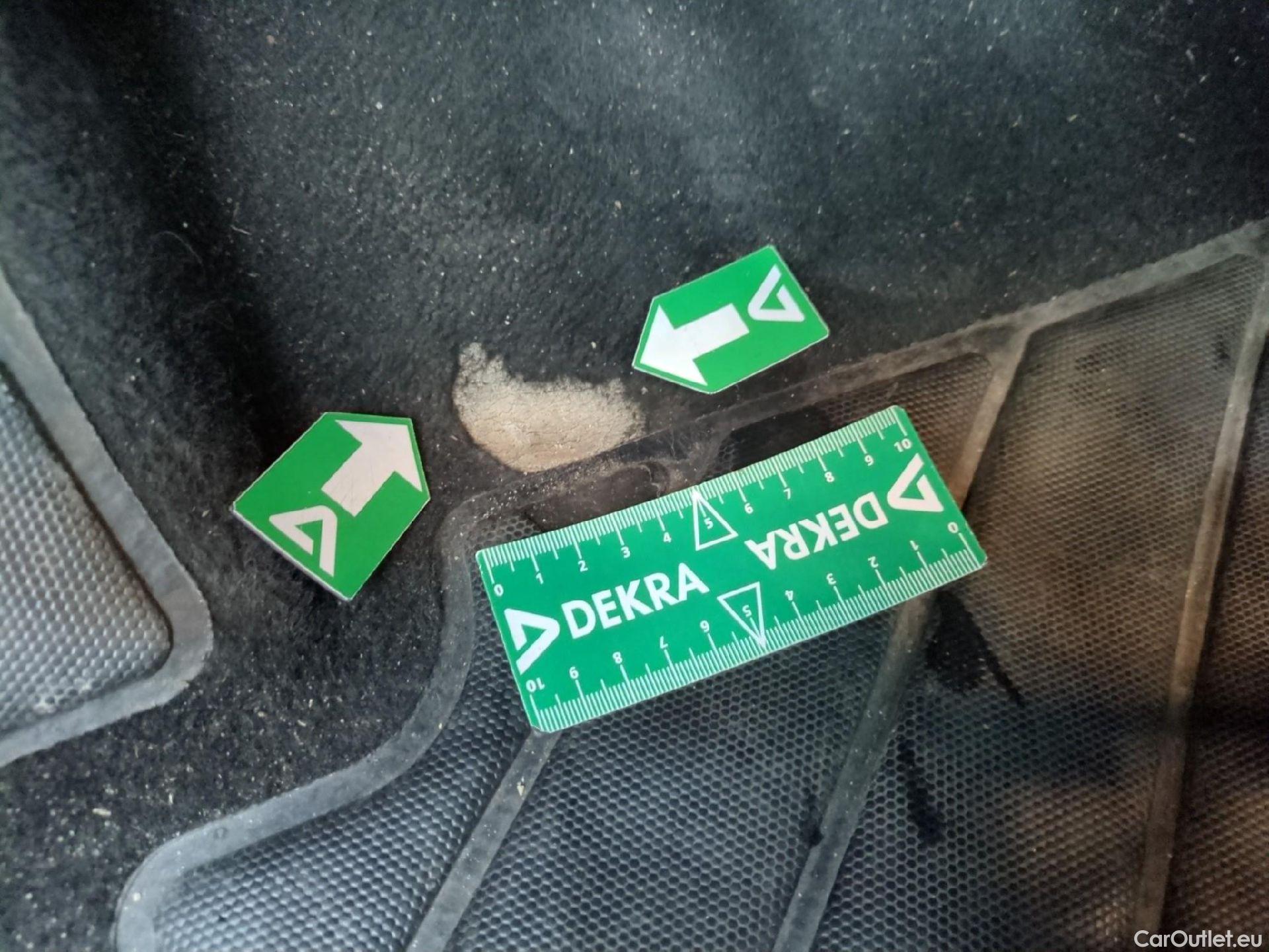  Nissan  Qashqai NISSAN  5p Crossover 1.3 DIG-T 140 Tekna #1