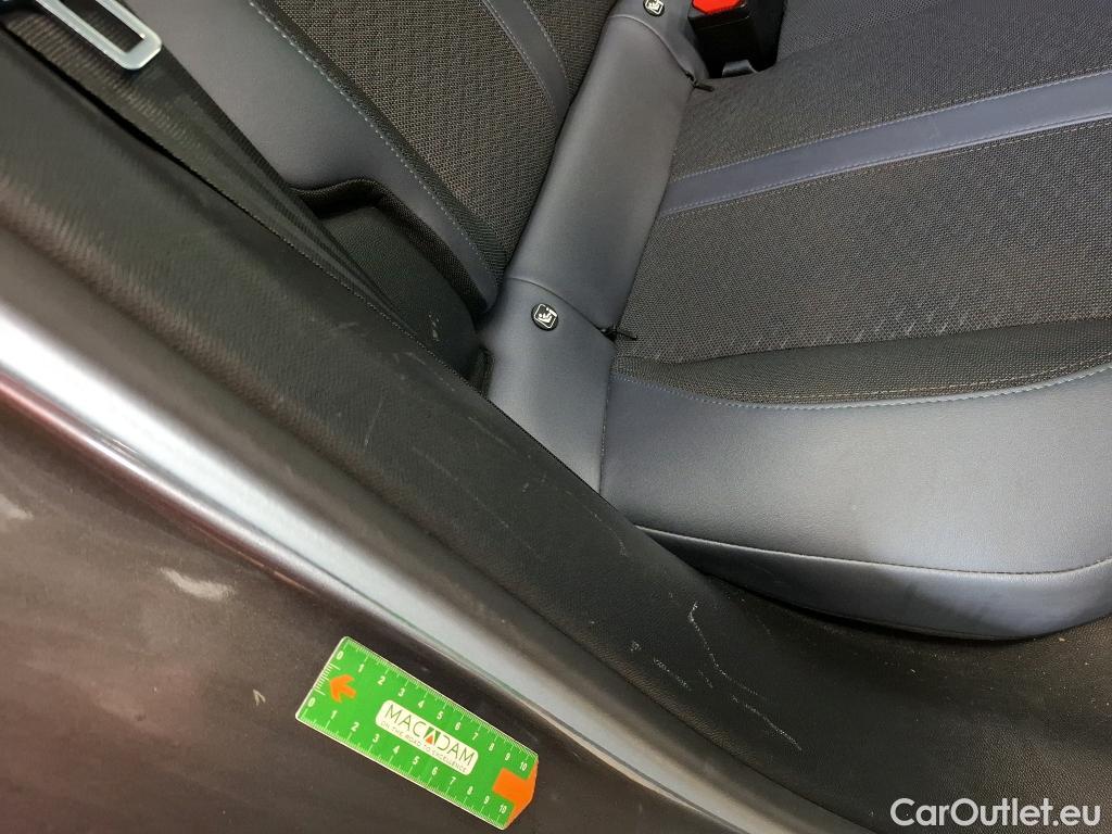  Peugeot  2008  Allure Business 1.2 PureTech 130CV BVA8 E6d #24