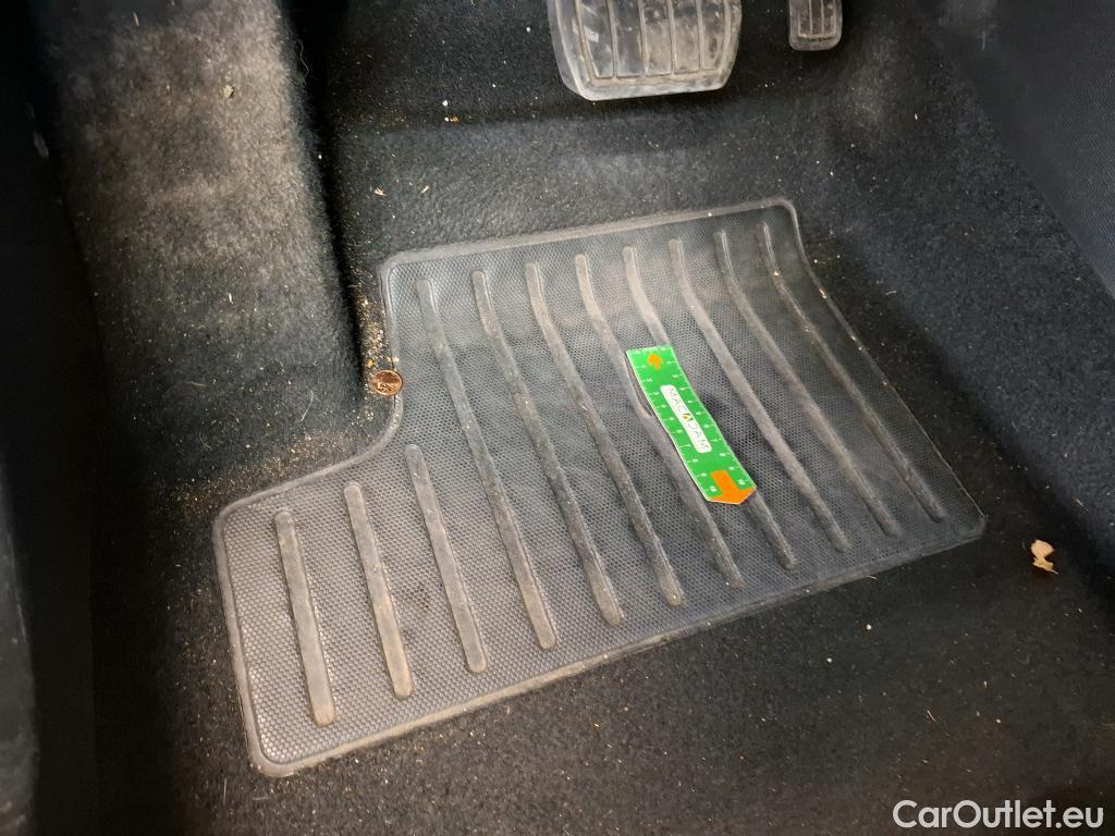  Peugeot  2008  Allure Business 1.2 PureTech 130CV BVA8 E6d #34