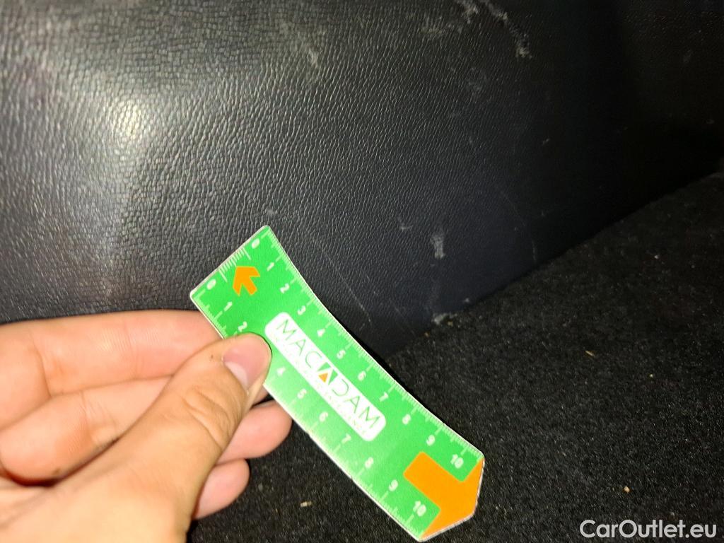  Peugeot  2008  Allure Business 1.2 PureTech 130CV BVA8 E6d #37