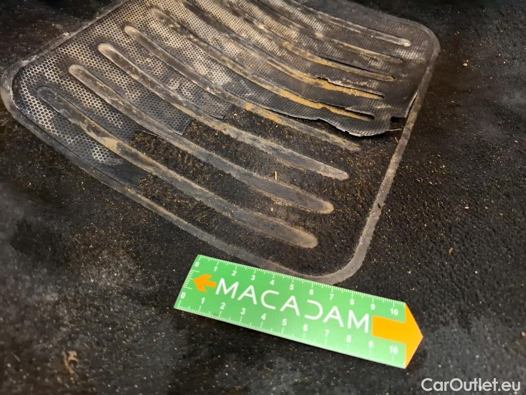  Peugeot  208  Affaire Premium Pack 1.5 HDi 100CV BVM6 E6dT #1