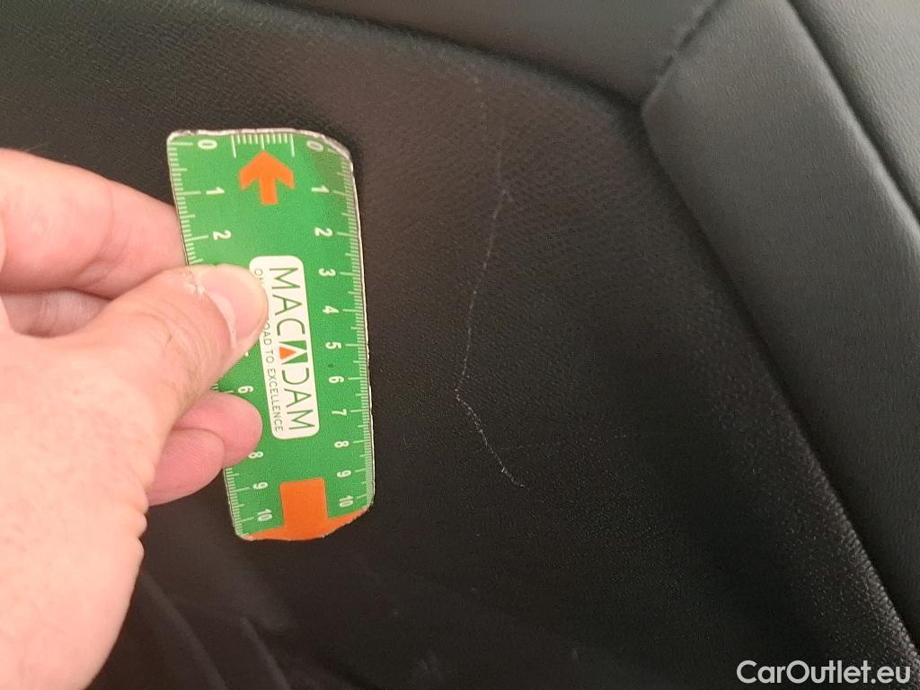  Peugeot  3008  Allure Pack 1.5 HDi 130CV BVA8 E6d #4