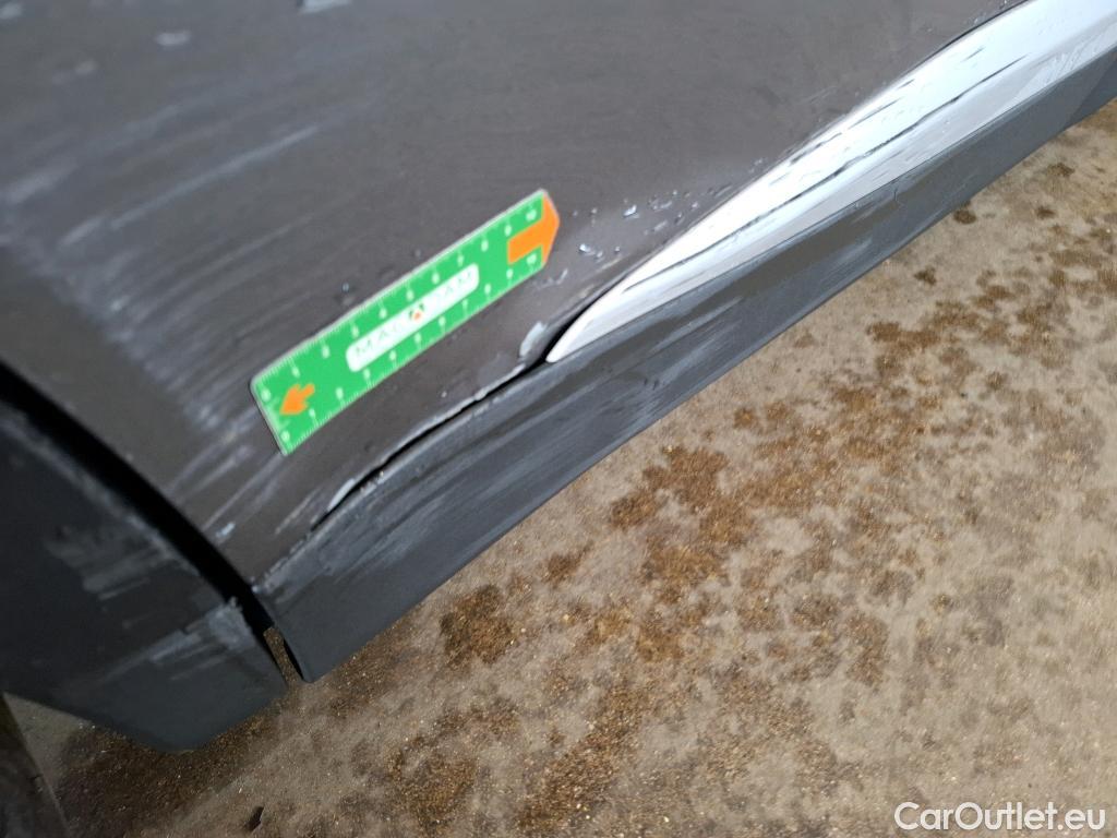  Peugeot  2008  Allure Business 1.2 PureTech 130CV BVA8 E6d #19