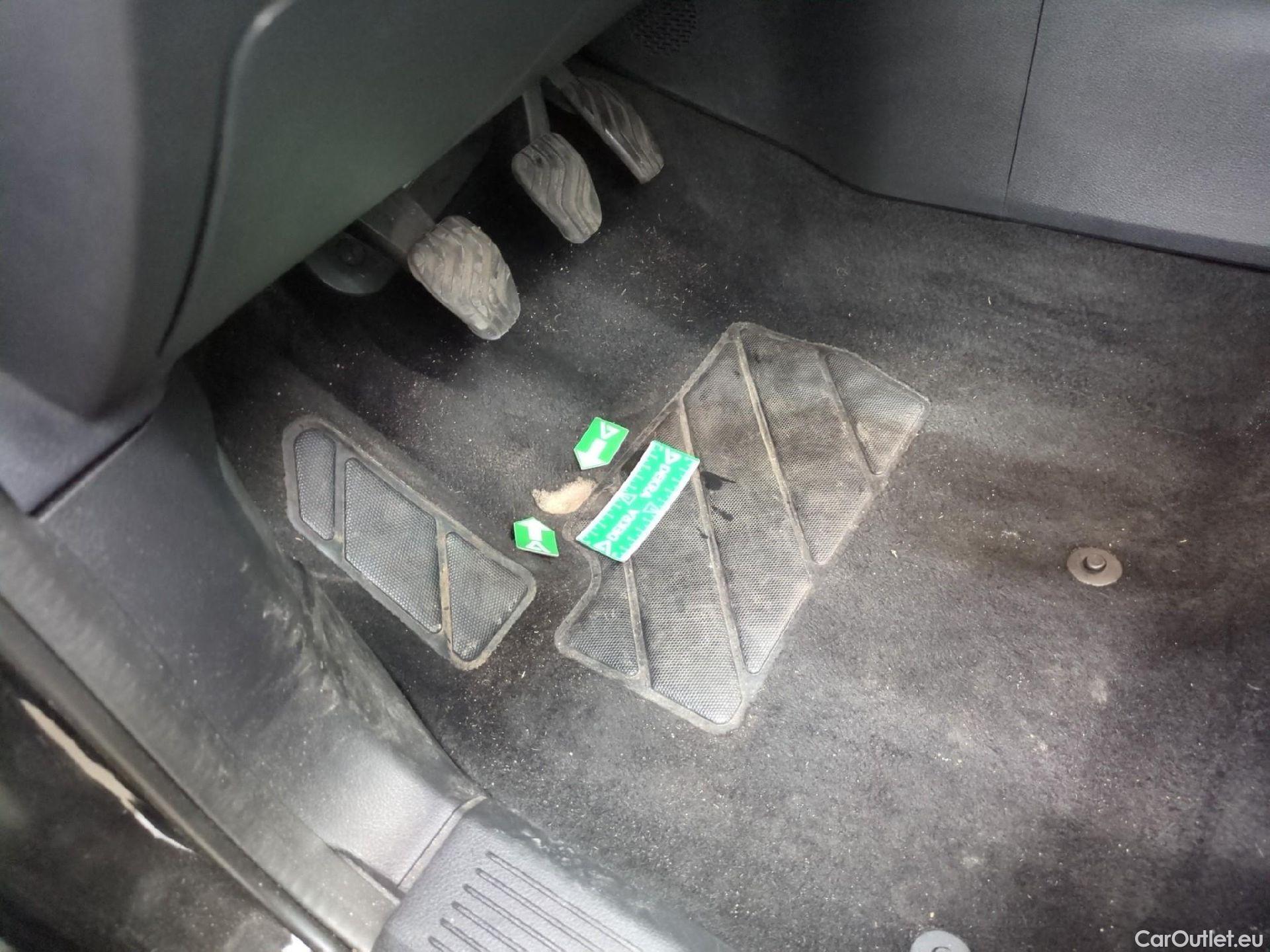  Nissan  Qashqai NISSAN  5p Crossover 1.3 DIG-T 140 Tekna #2