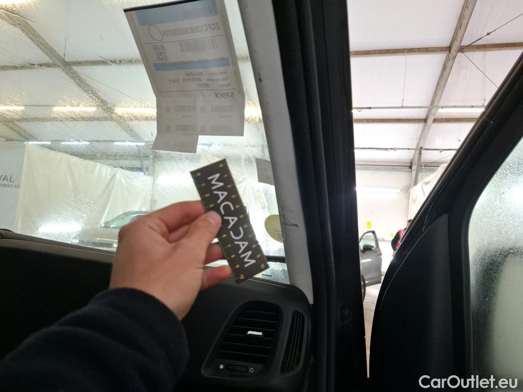  Iveco  Daily IVECO  VU 4p Fourgon 2.3 35S16 V11 H2 3520 #42