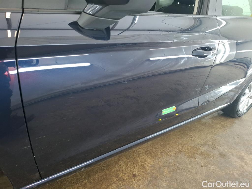  Seat  Ibiza SEAT  5p Berline 1.0 MPI 80 Style #3