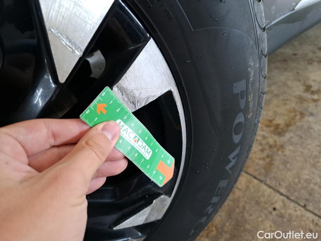  Peugeot  2008  Allure Business 1.2 PureTech 130CV BVA8 E6d #7