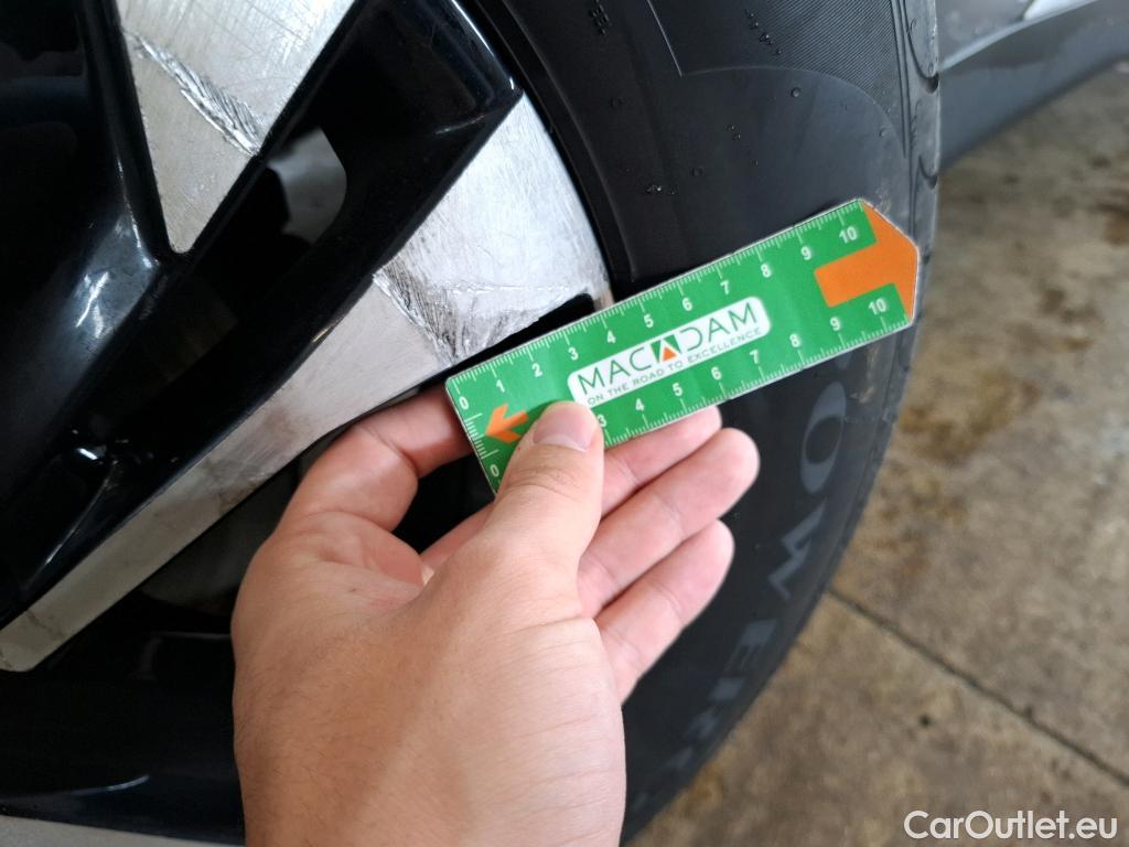  Peugeot  2008  Allure Business 1.2 PureTech 130CV BVA8 E6d #8