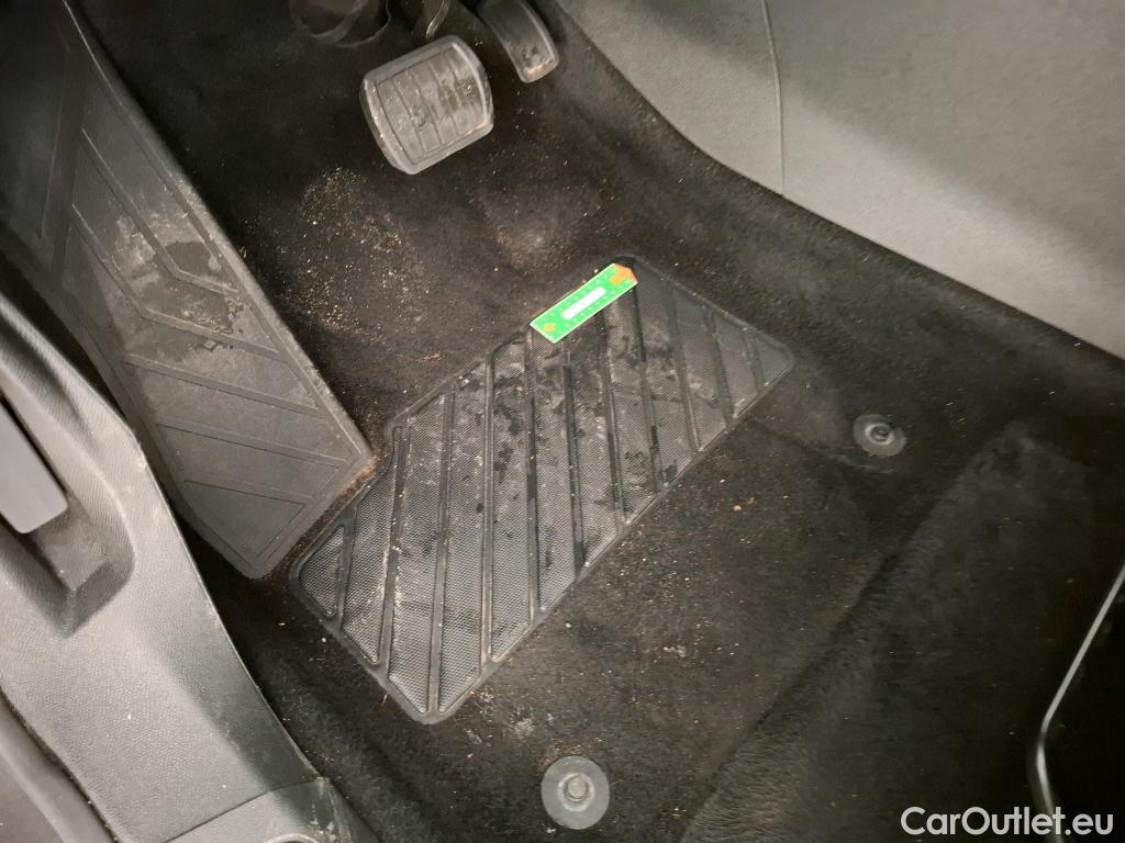  Peugeot  3008  II Active Pack 1.5 HDi 130CV BVA8 E6d #6