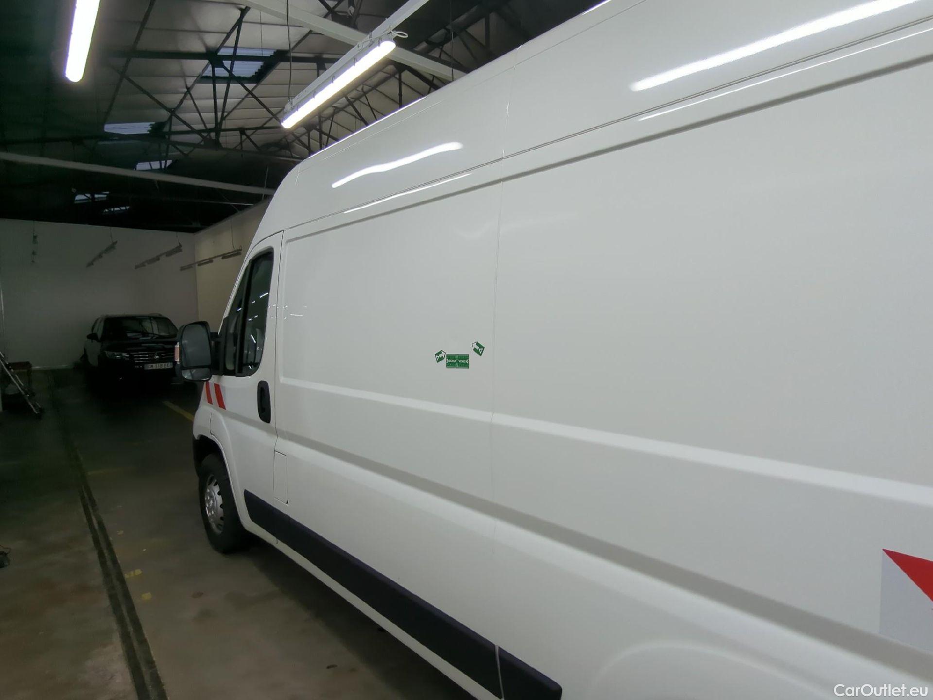  Peugeot  Boxer PEUGEOT  VU 4p Fourgon BLUEHDI 110 PREMIUM 335 L2H2 #13