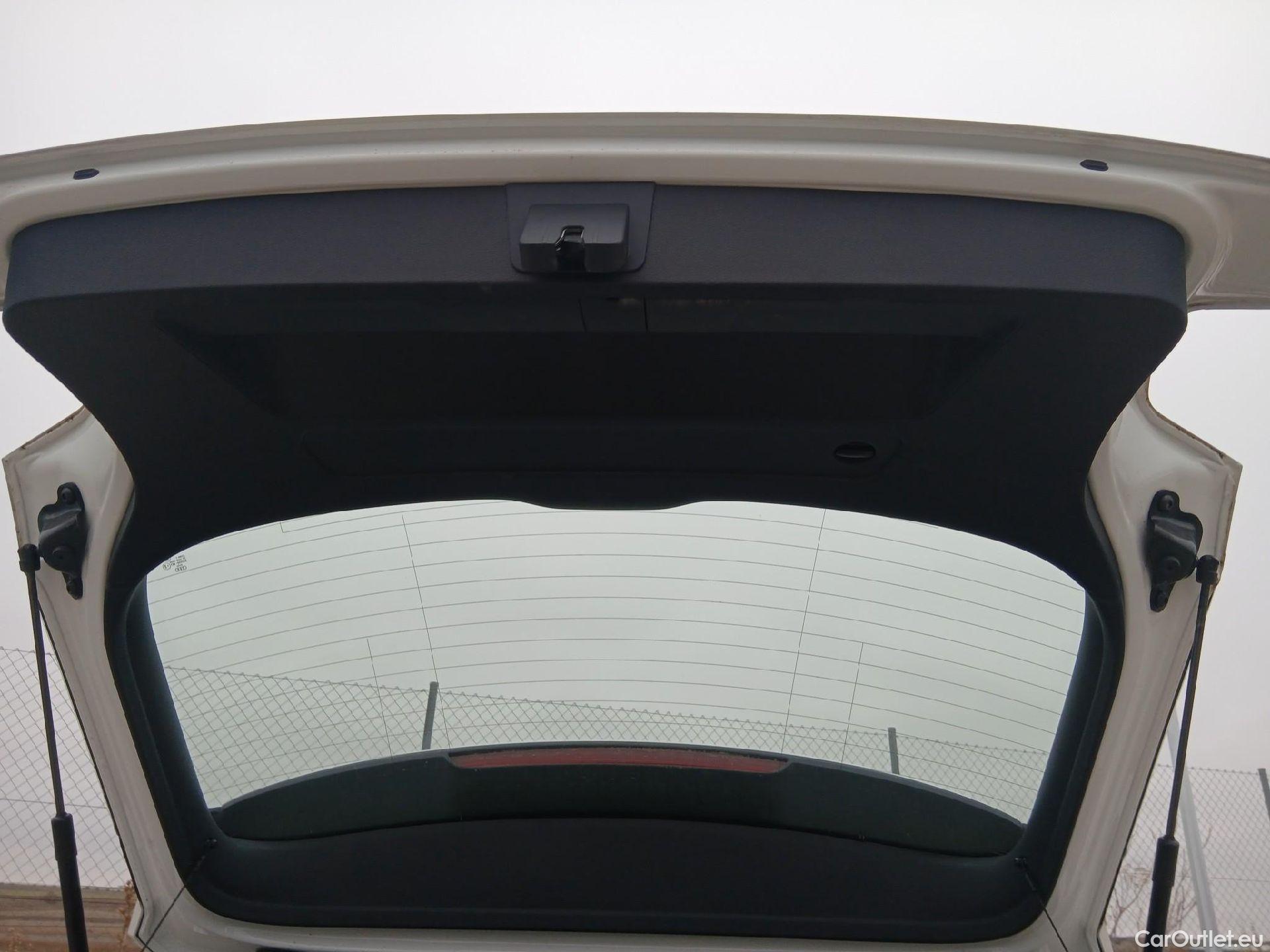  Audi  Q2 AUDI  / 2020 / 5P / todoterreno Advanced 35 TFSI 110kW (150CV) S tronic (AC) #38