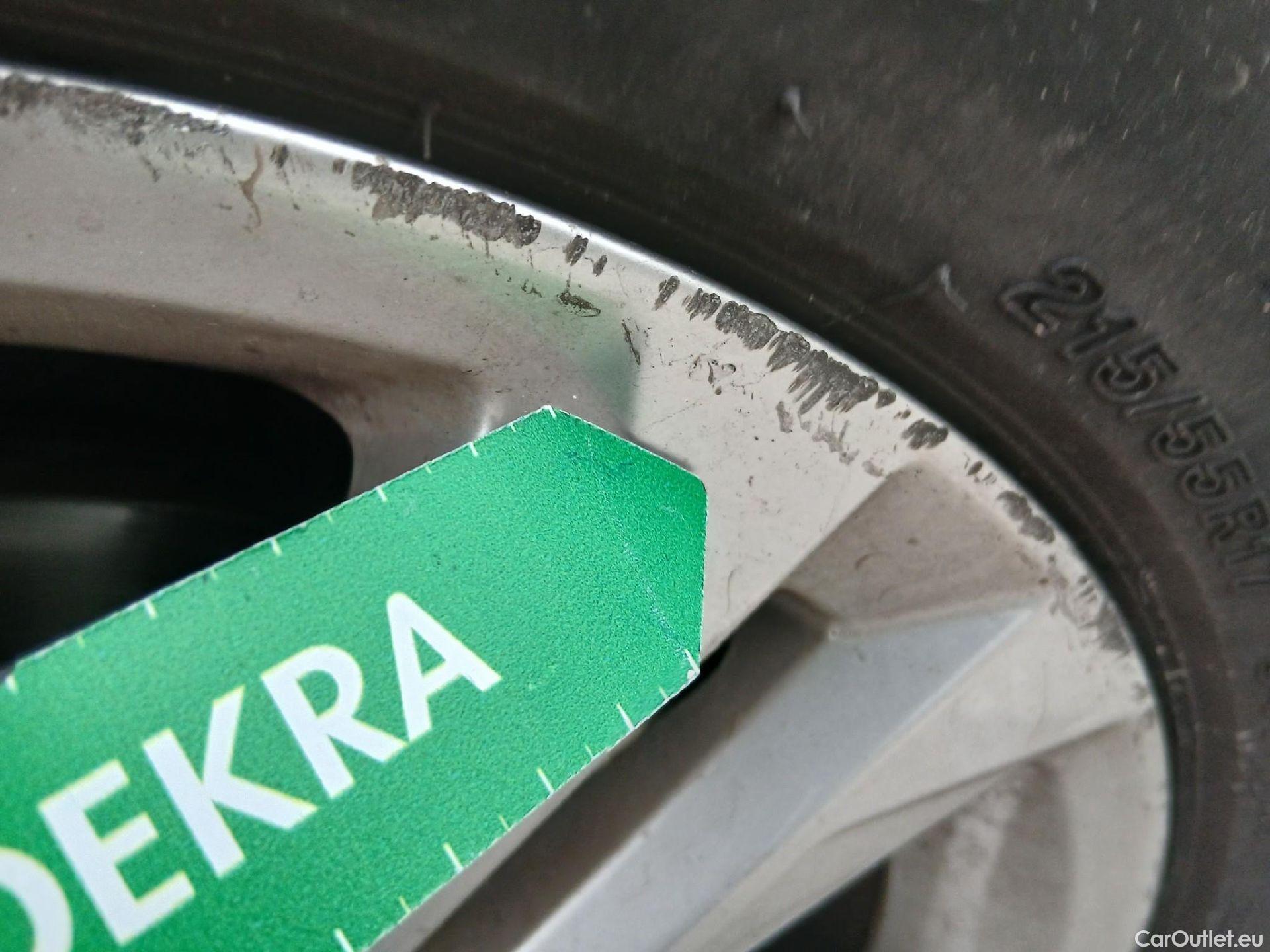  Audi  Q2 AUDI  / 2020 / 5P / todoterreno Advanced 35 TFSI 110kW (150CV) S tronic (AC) #52