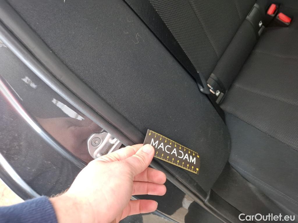  Bmw  Serie 3 BMW Série 3 Touring / 2019 / 5P / Break 316d 122ch Business Design BVA8 #34