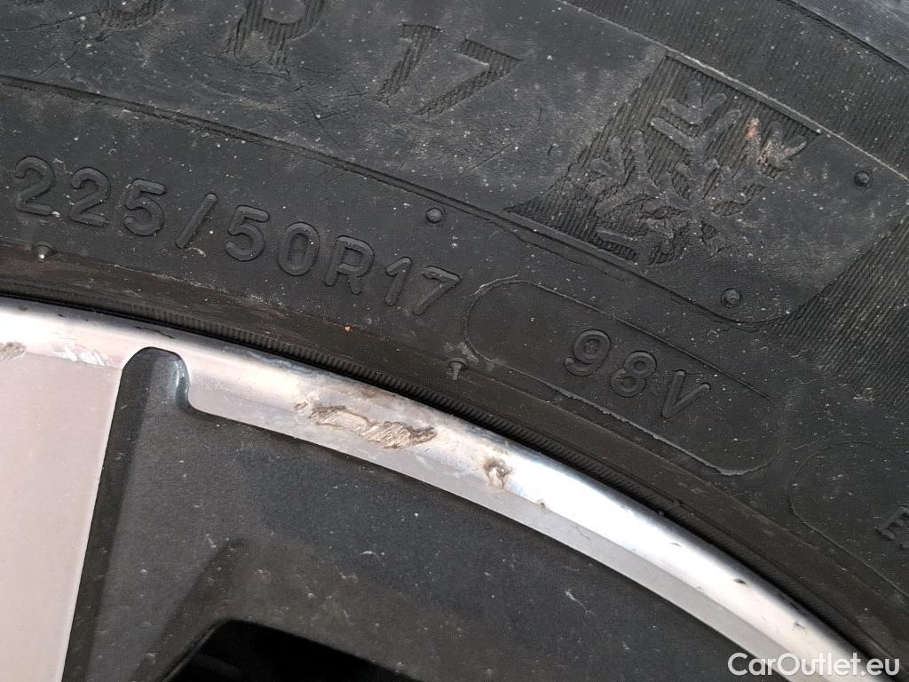  Bmw  Serie 3 BMW Série 3 Touring / 2019 / 5P / Break 316d 122ch Business Design BVA8 #22