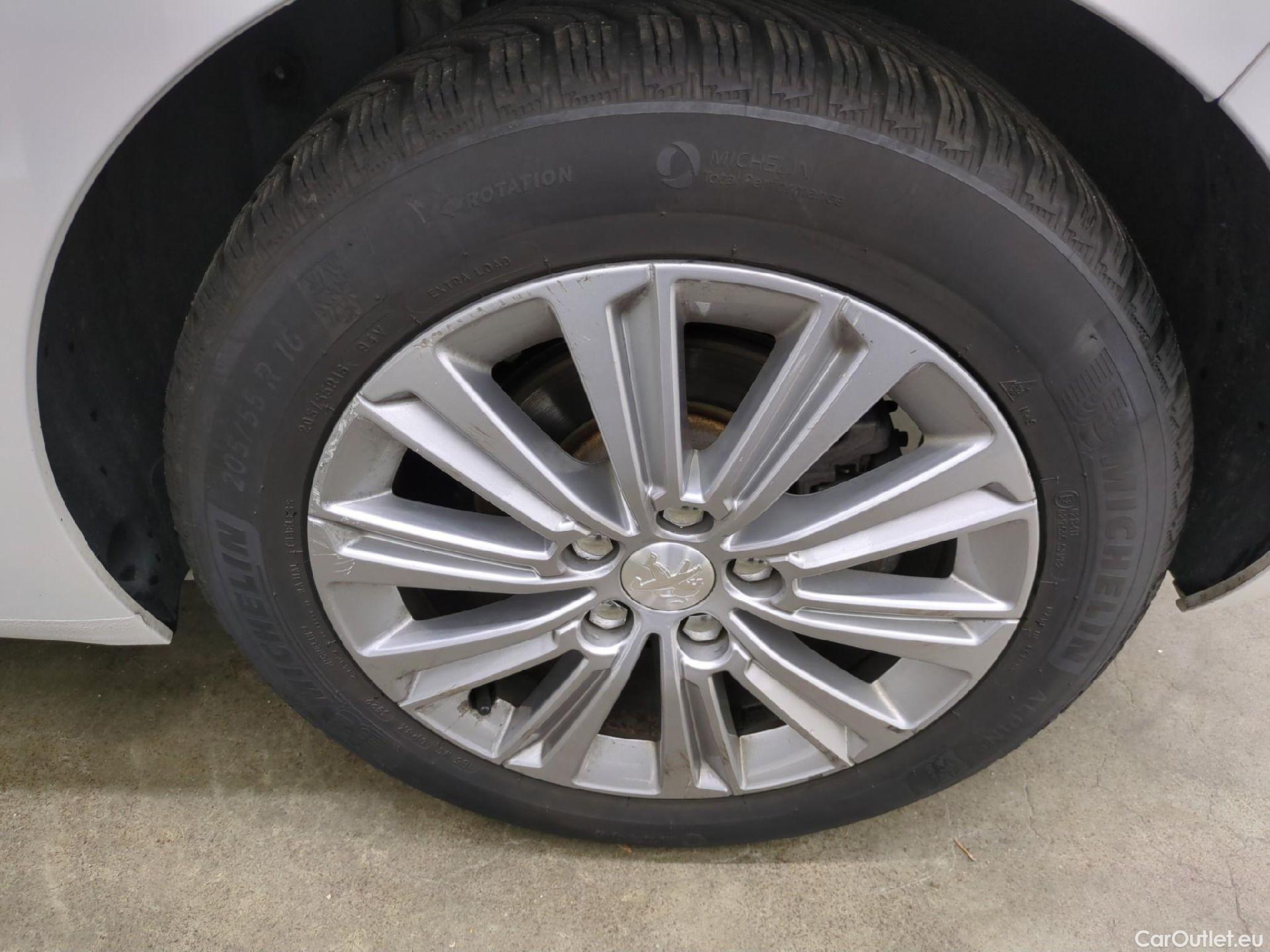  Peugeot  308  Allure 1.2 PureTech 130CV BVA8 E6d #29