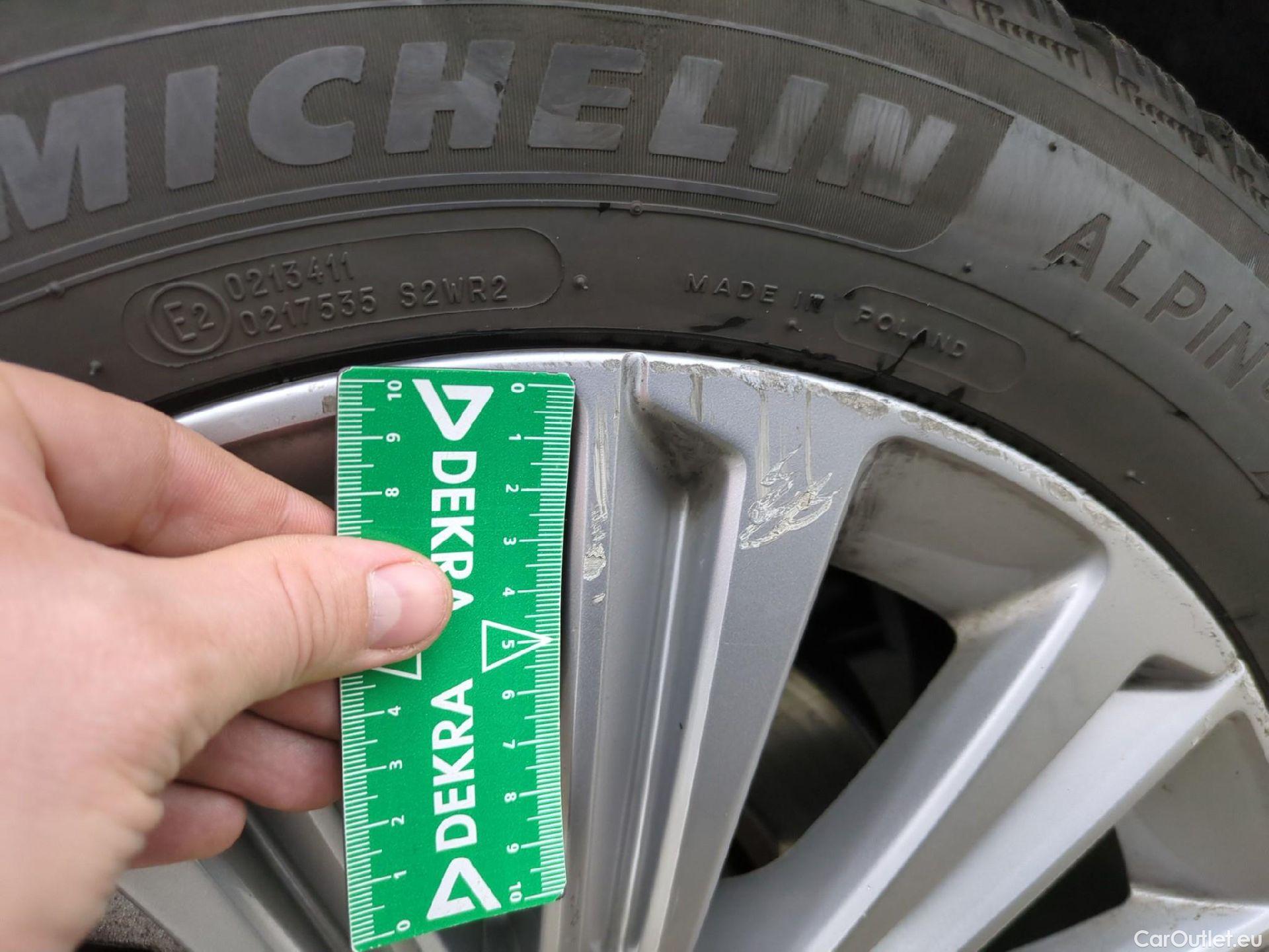  Peugeot  308  Allure 1.2 PureTech 130CV BVA8 E6d #20