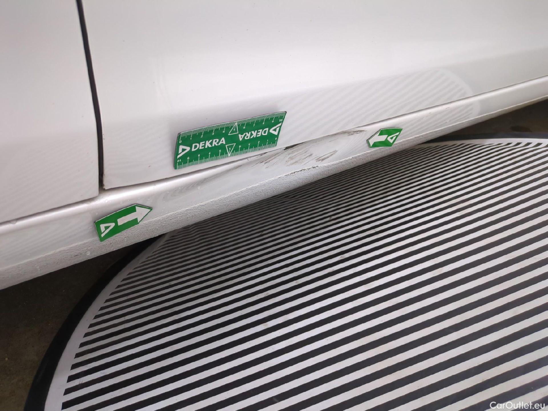  Peugeot  308  Allure 1.2 PureTech 130CV BVA8 E6d #40