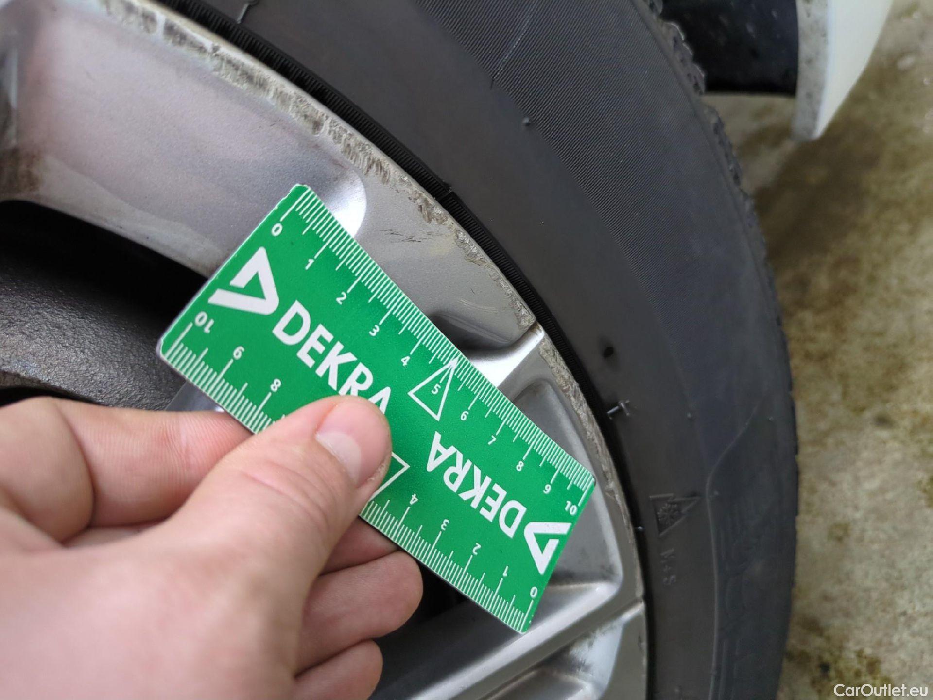  Peugeot  308  Allure 1.2 PureTech 130CV BVA8 E6d #16