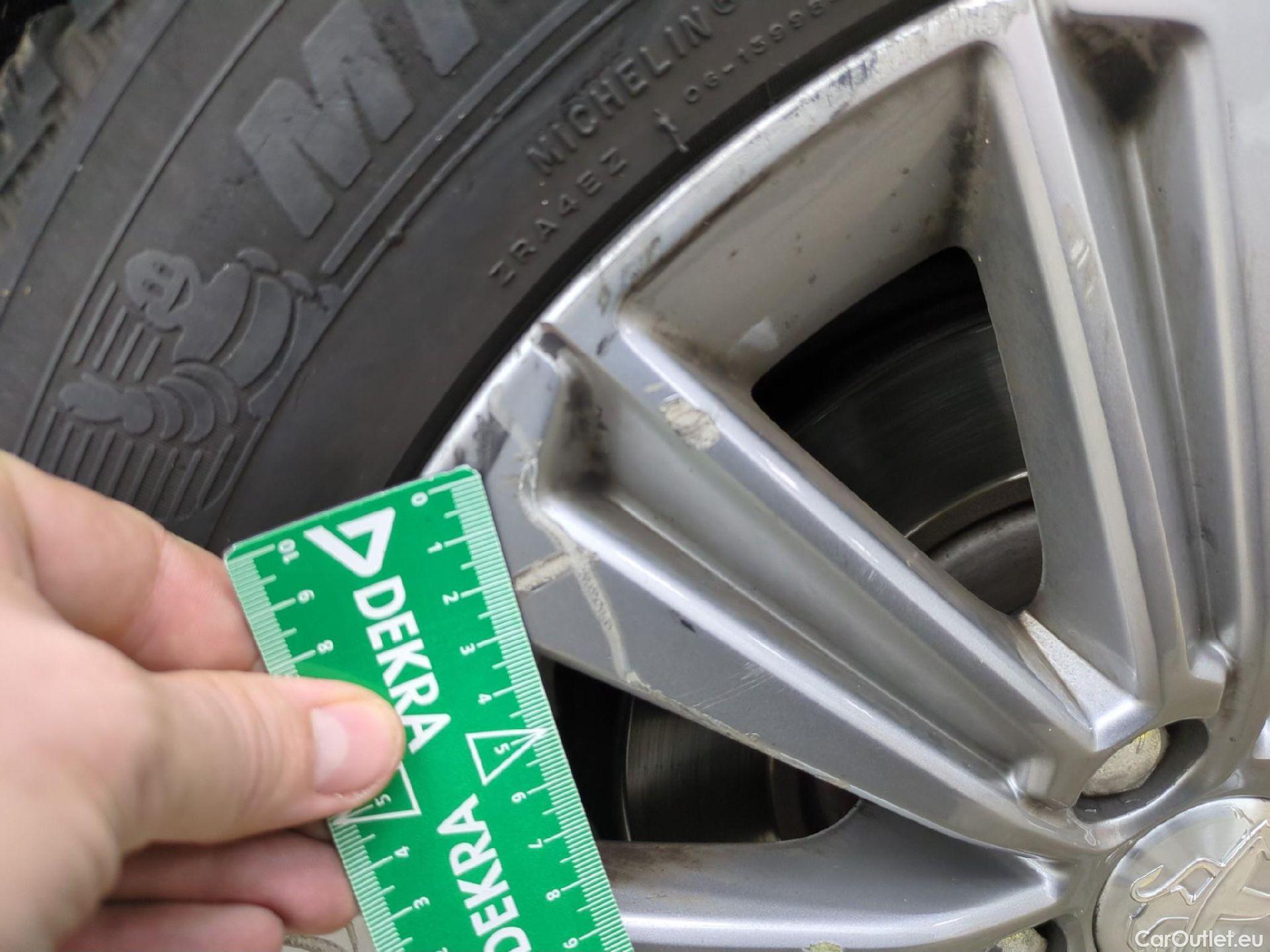  Peugeot  308  Allure 1.2 PureTech 130CV BVA8 E6d #11