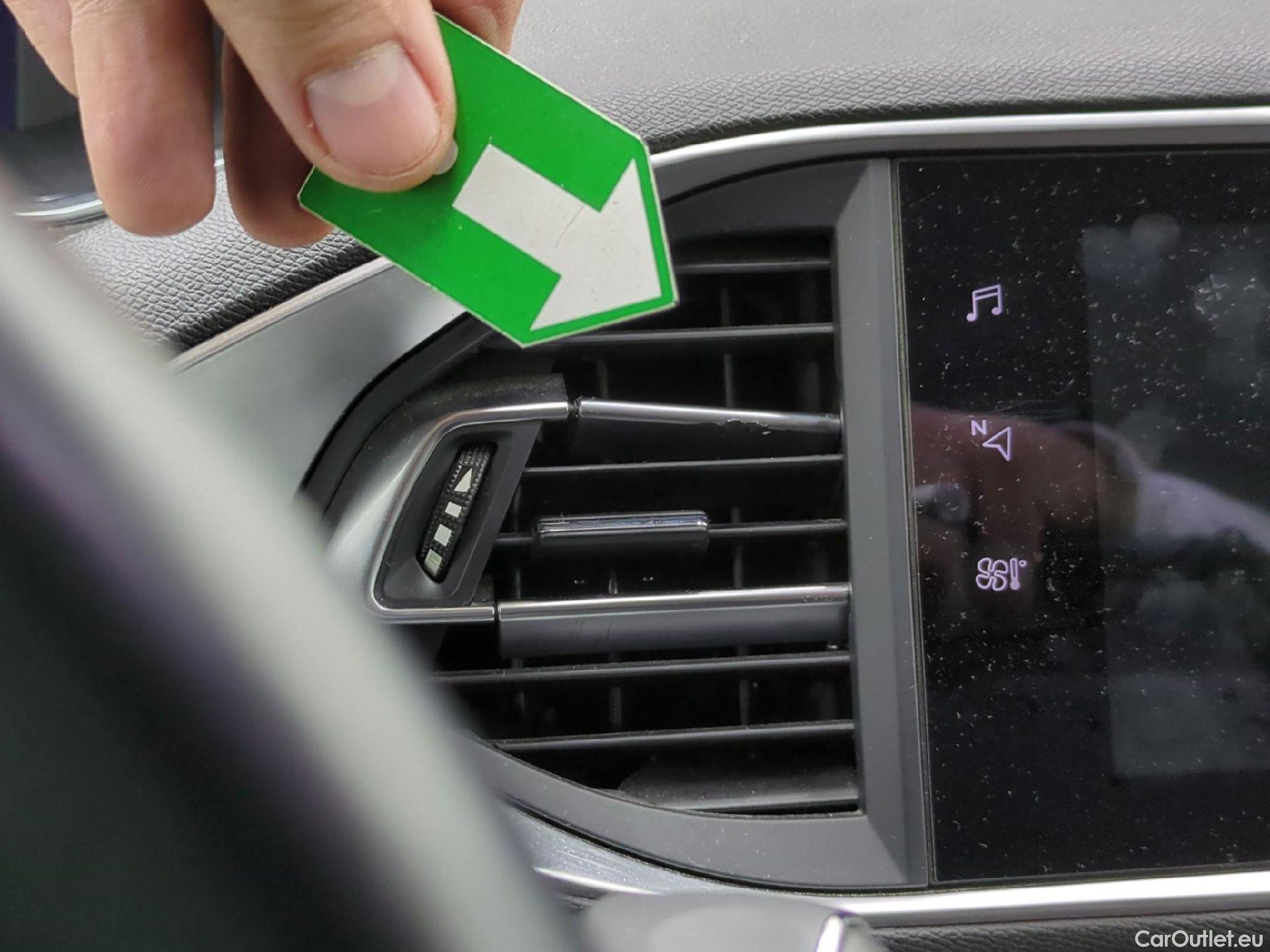  Peugeot  308  Allure 1.2 PureTech 130CV BVA8 E6d #1