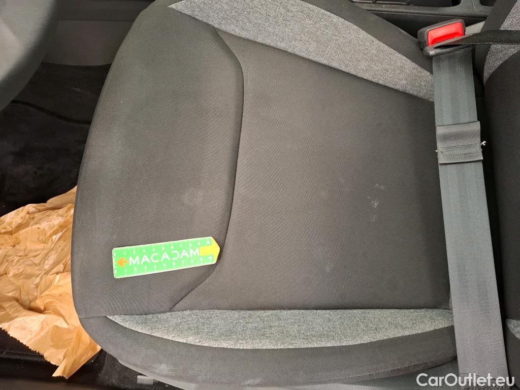  Skoda  Fabia SKODA  / 2021 / 5P / Berline 1.0 MPI 80 Active #8