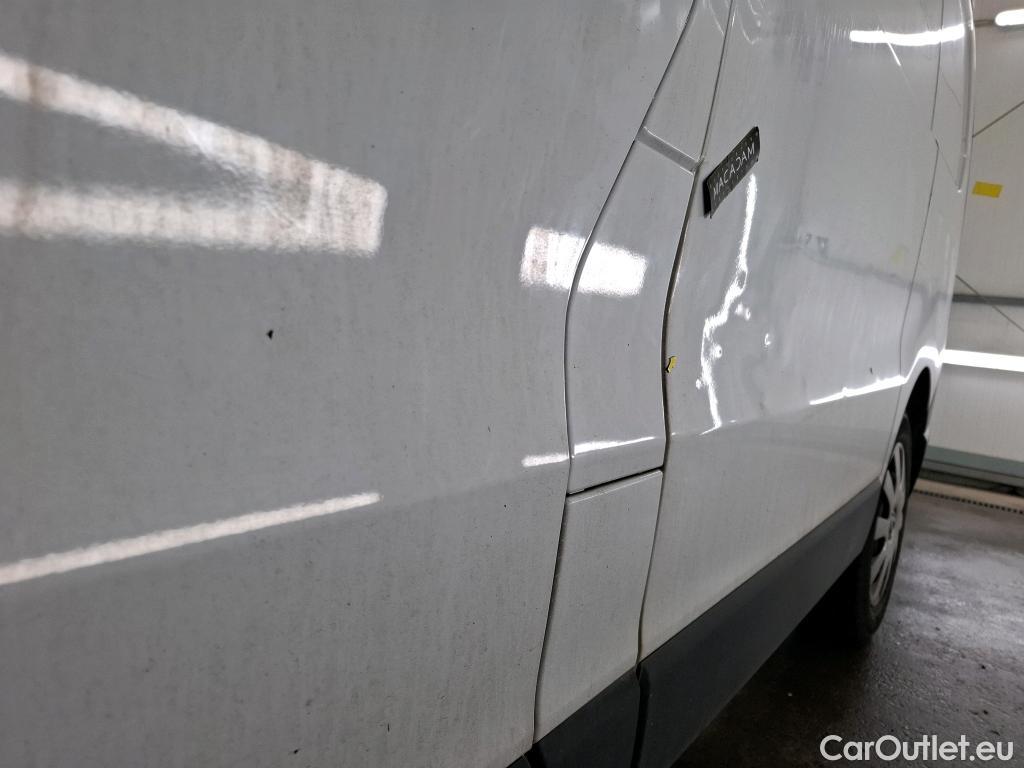  Renault  Trafic RENAULT  / 2019 / 4P / Fourgon tole FG GCF L1H1 1200 dCi 120 #8