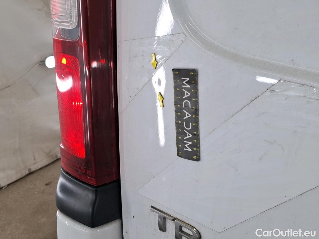  Renault  Trafic RENAULT  / 2019 / 4P / Fourgon tole FG GCF L1H1 1200 dCi 120 #22