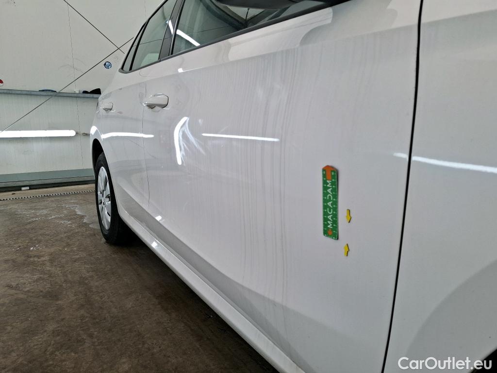  Skoda  Fabia SKODA  / 2021 / 5P / Berline 1.0 MPI 80 Active #3