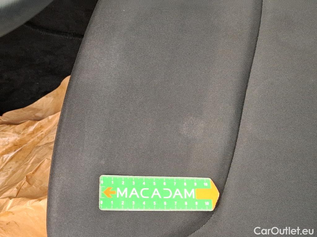  Skoda  Fabia SKODA  / 2021 / 5P / Berline 1.0 MPI 80 Active #9