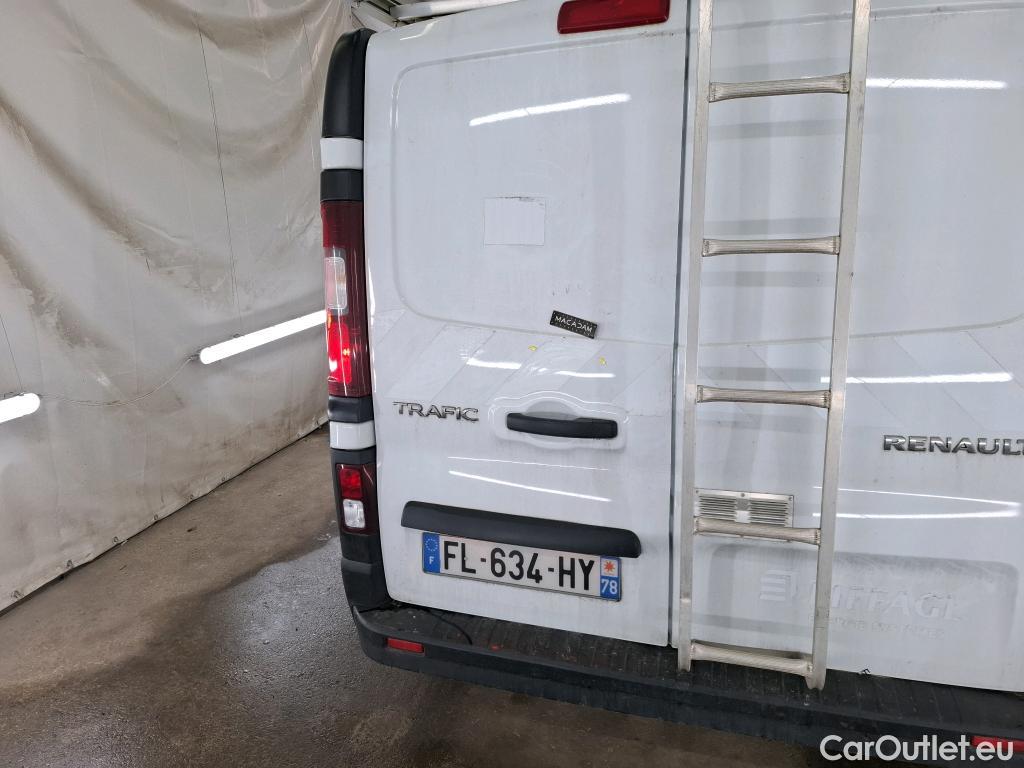  Renault  Trafic RENAULT  / 2019 / 4P / Fourgon tole FG GCF L1H1 1200 dCi 120 #19