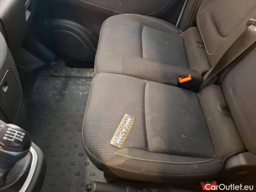  Renault  Trafic RENAULT  / 2019 / 4P / Fourgon tole FG GCF L1H1 1200 dCi 120 #47