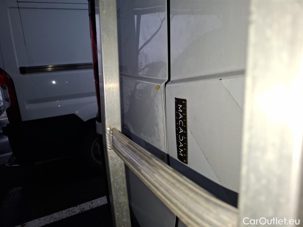  Renault  Trafic RENAULT  / 2019 / 4P / Fourgon tole FG GCF L1H1 1200 dCi 120 #25