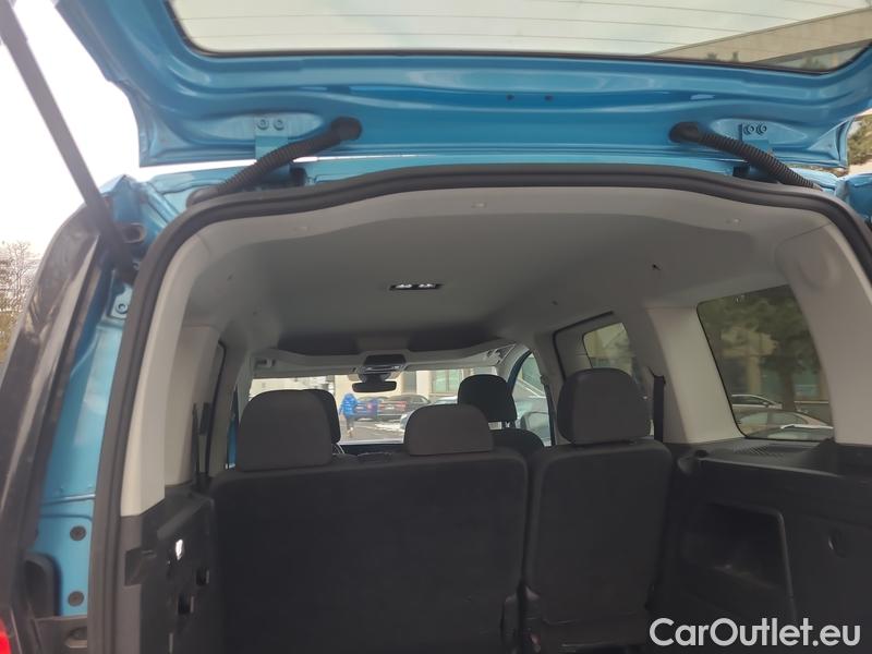  Ford  Tourneo Grand  Connect (CFJ) (2022) T.Conn 1.5EB 84 Titanium AT 5d #26