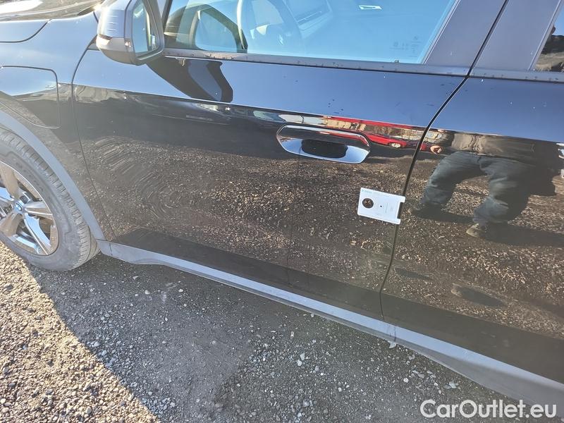  Bmw  X1  (2022)  xDrive30e AT 5d #2