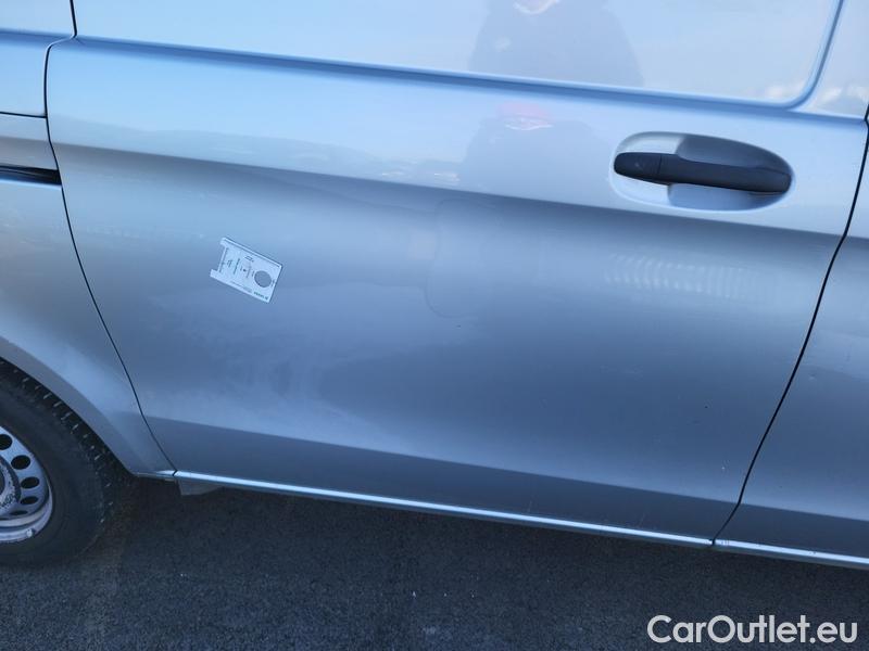  Mercedes  Vito  W639 (2010)  111CDI L KAWA 4d #19