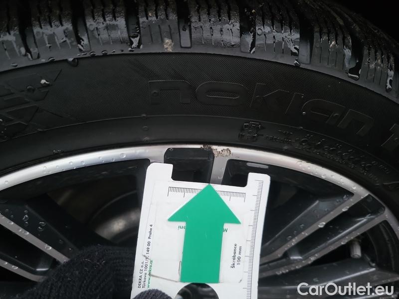  Bmw  Serie 3  Touring (F31) (2015) 330d xDrive  #2