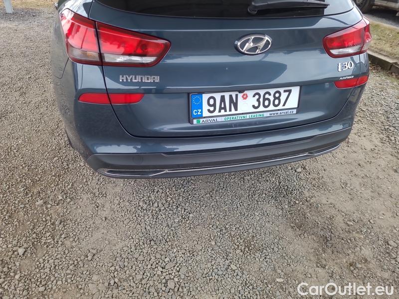  Hyundai  i30  (PD)(01.2017  ->)  kom.1.5TGDI FamilySmart AT #16
