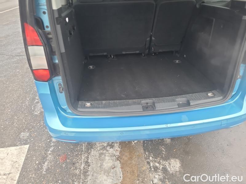  Ford  Tourneo Grand  Connect (CFJ) (2022) T.Conn 1.5EB 84 Titanium AT 5d #25