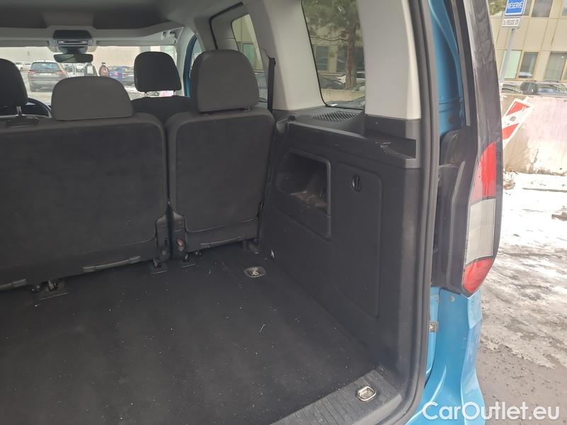  Ford  Tourneo Grand  Connect (CFJ) (2022) T.Conn 1.5EB 84 Titanium AT 5d #8