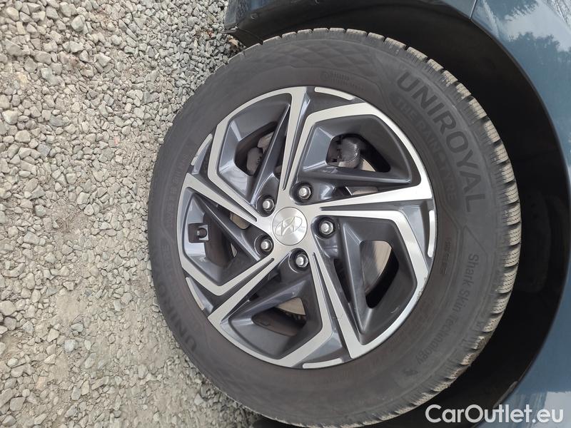  Hyundai  i30  (PD)(01.2017  ->)  kom.1.5TGDI FamilySmart AT #4