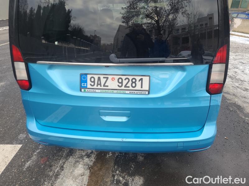  Ford  Tourneo Grand  Connect (CFJ) (2022) T.Conn 1.5EB 84 Titanium AT 5d #27