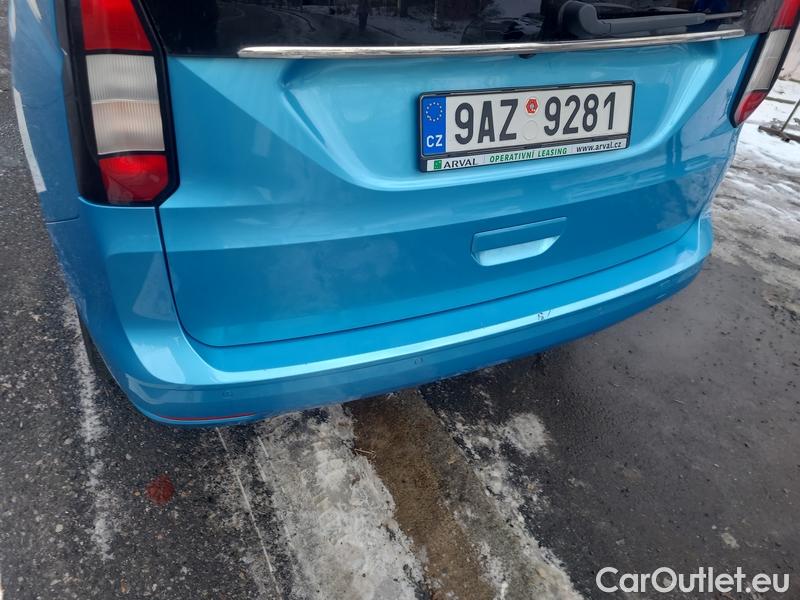  Ford  Tourneo Grand  Connect (CFJ) (2022) T.Conn 1.5EB 84 Titanium AT 5d #6