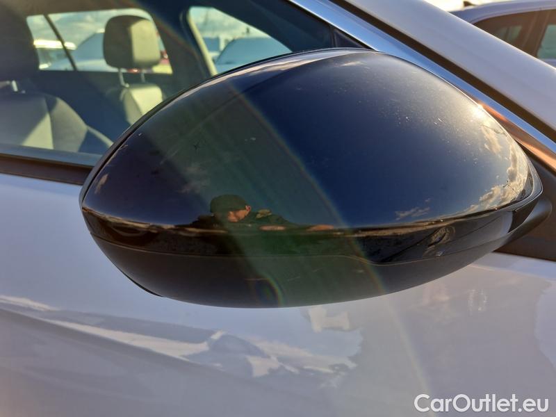  Opel  Insignia  Sports  Tourer (2017) Ins.ST 2.0CDTI 128 Elegance AT #8