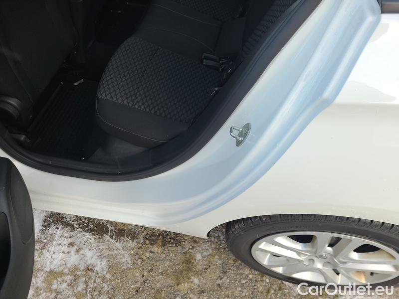  Opel  Astra  K Sports Tourer (2015) ST 1.5CDTi 77 Edition 5d #21