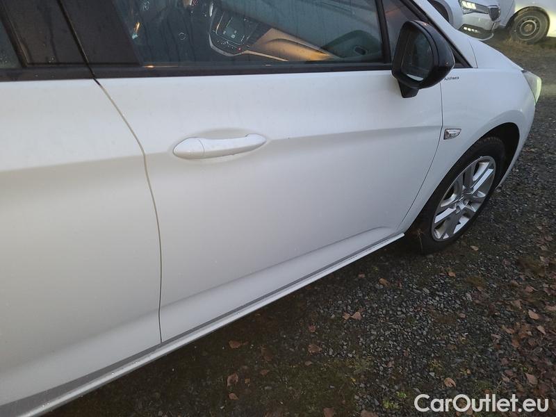  Opel  Astra  K Sports Tourer (2015) ST 1.5CDTi 77 Edition 5d #10