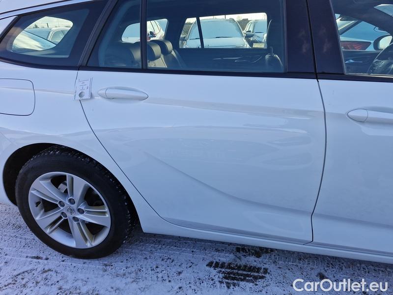  Opel  Insignia  Sports  Tourer (2017) Ins.ST 2.0CDTI 128 Elegance AT #6